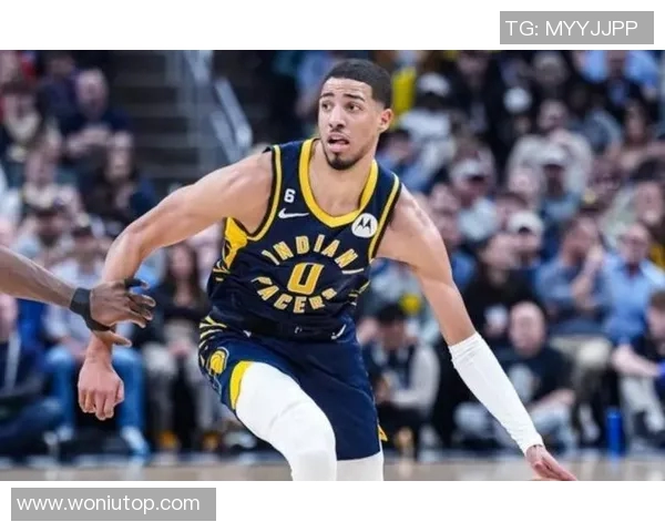 点飞米切尔 哈里伯顿三分应声入网 点飞米切尔 哈里伯顿三分应声入网