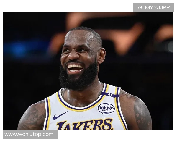 魔术队官方发布海报庆祝四名球员入选ESPN新赛季百大球员榜单