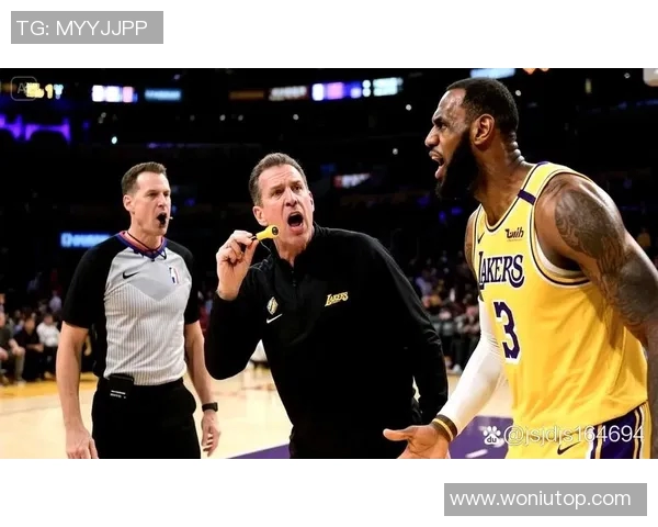 湖人7名球员伤停!詹姆斯再休3周,东契奇预计下周归队 湖人7名球员伤停!詹姆斯再休3周,东契奇预计下周归队