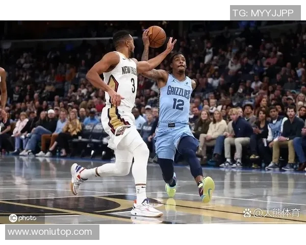 骑士伤病告急:米切尔阿伦缺阵,鲍尔临危首发出战 骑士伤病告急:米切尔阿伦缺阵,鲍尔临危首发出战