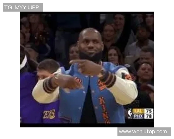 🤣里夫斯：布朗尼在NBA打首发 詹姆斯却被下放G联盟了 很有意思