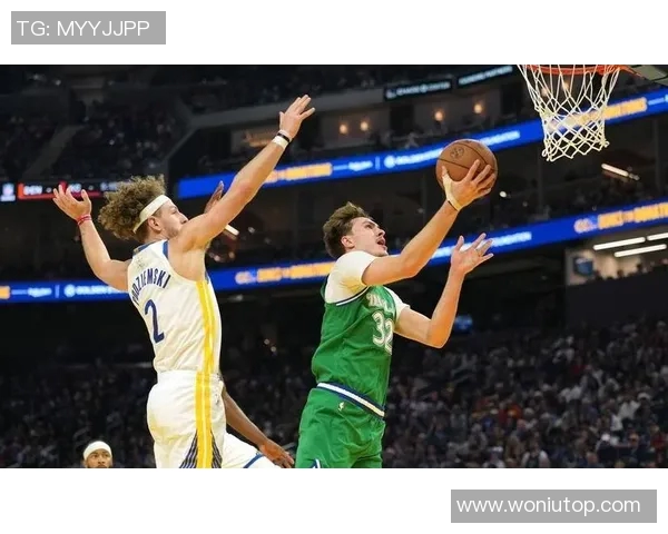 勇士126-116独行侠 球员评价：4人优秀，5人及格，2人低迷